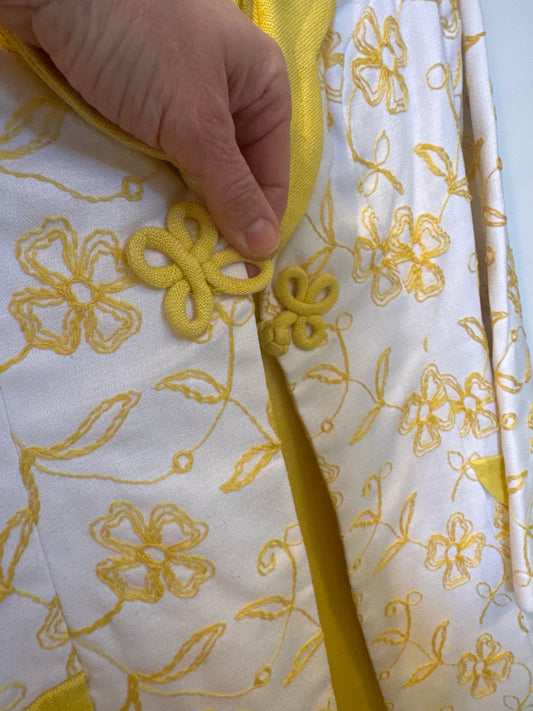 Vintage 60s  Saks, Fifth Avenue, yellow linen shift dress and jacket set