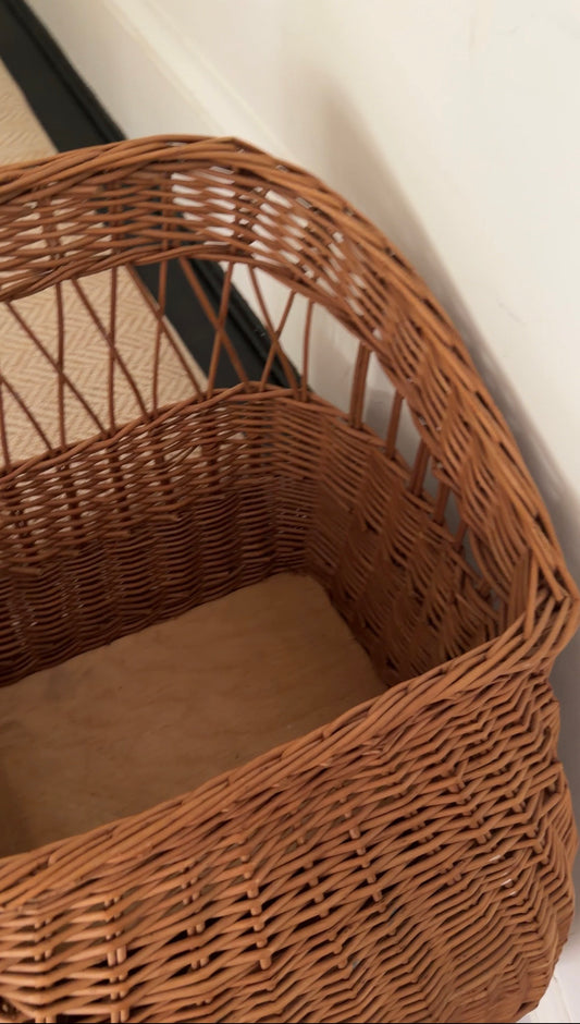 Vintage wicker child’s bicycle seat/stair basket