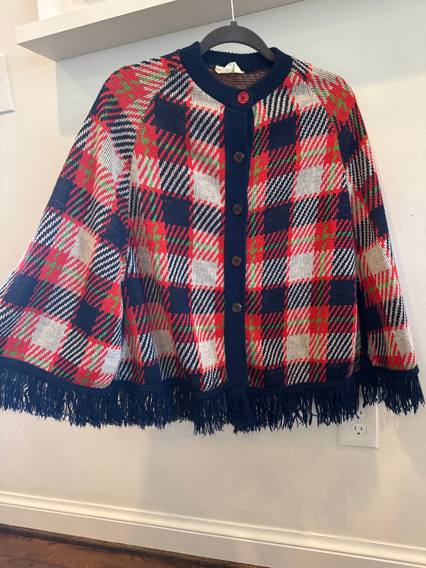 Vintage plaid fringe cape ￼