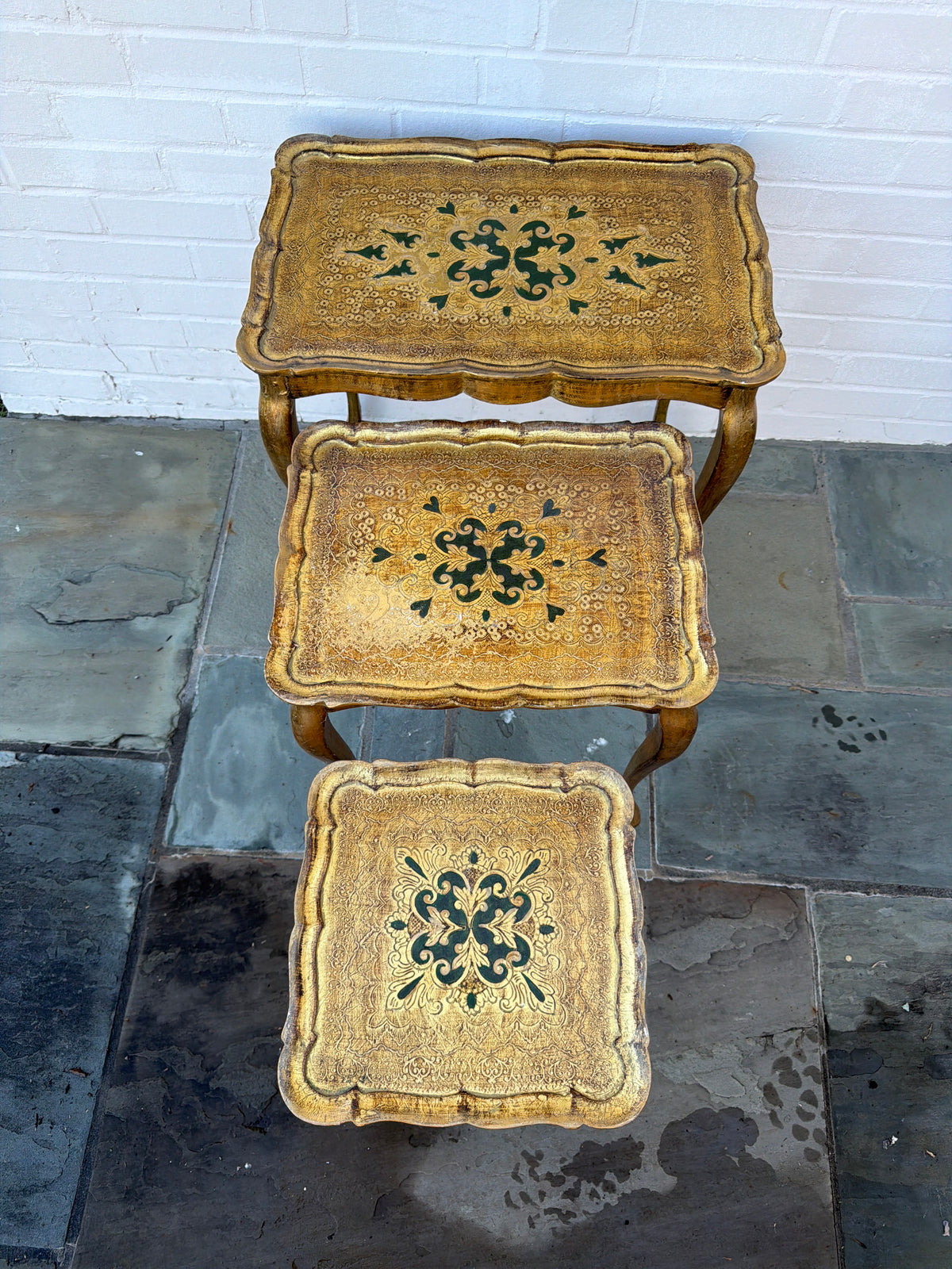 Vintage Florentine Gilt Nesting Tables — Set of 3