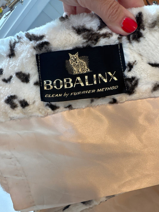Bobalinx vintage cape