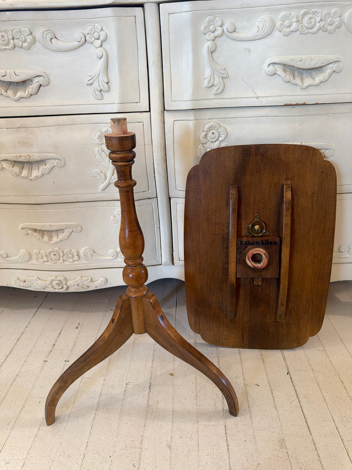 Vintage Ethan Allen Wood Pedestal Tea Table