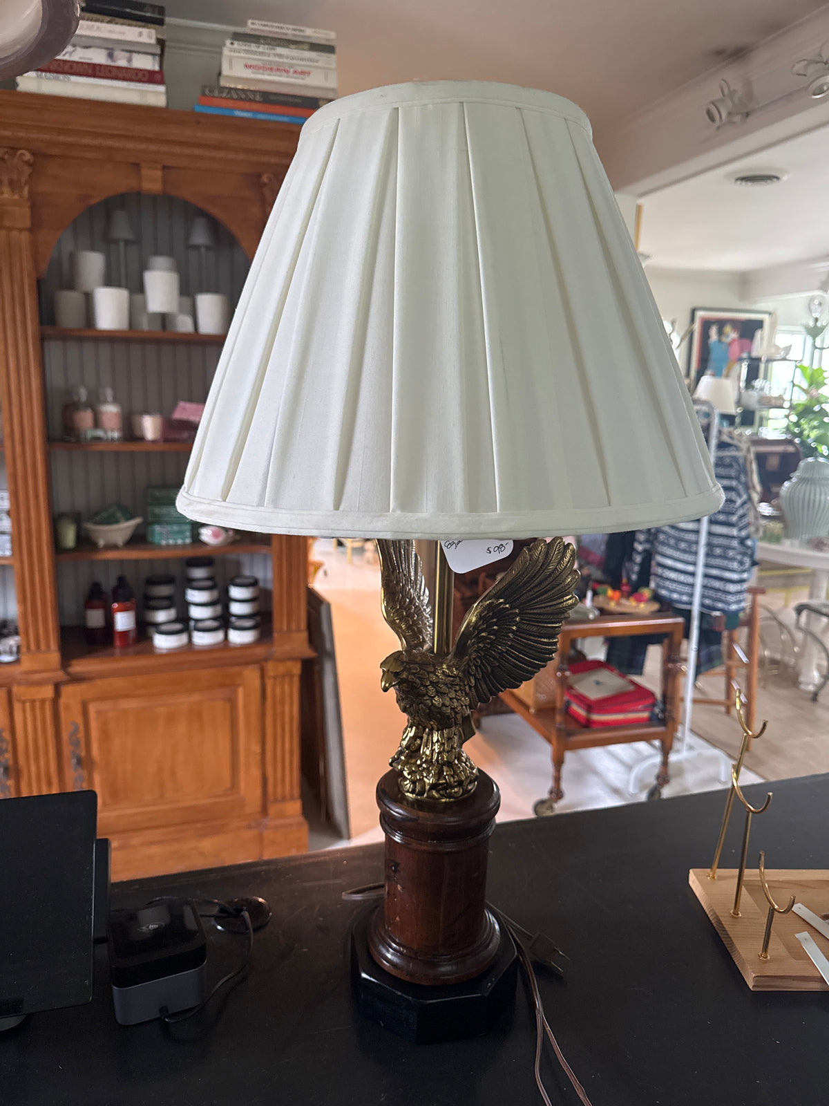 Vintage 1970s Eagle lamp