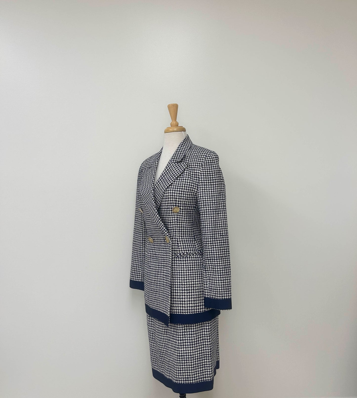 Rickie Freeman Vintage Silk Houndstooth Skirt Suit