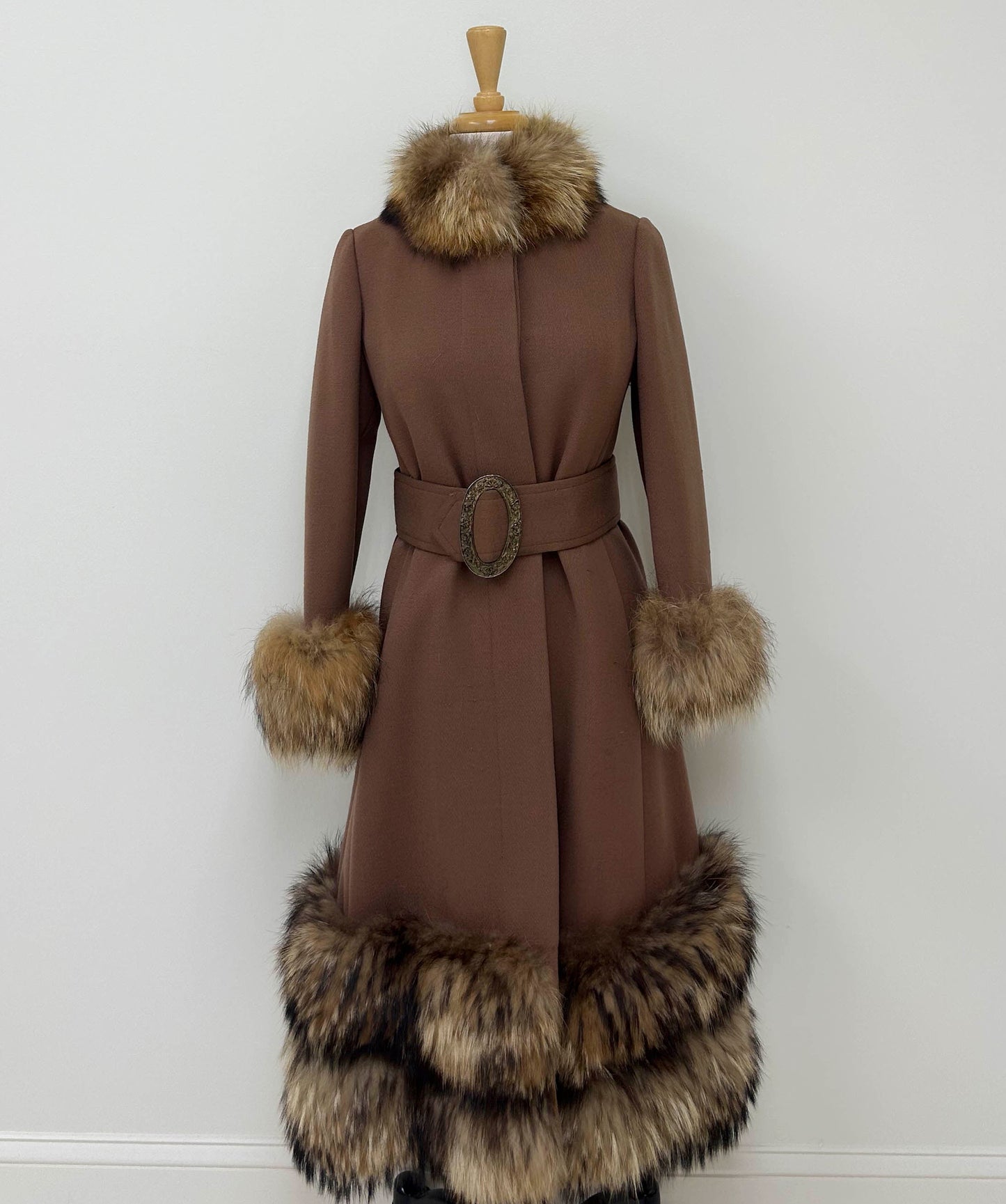 Vintage Lord & Taylor Young New Yorker Shop Brown Wool Coat with Genuine Fur Trim & Belt