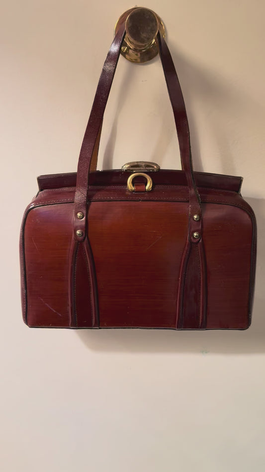 Leather handbag 1960’s brass closure