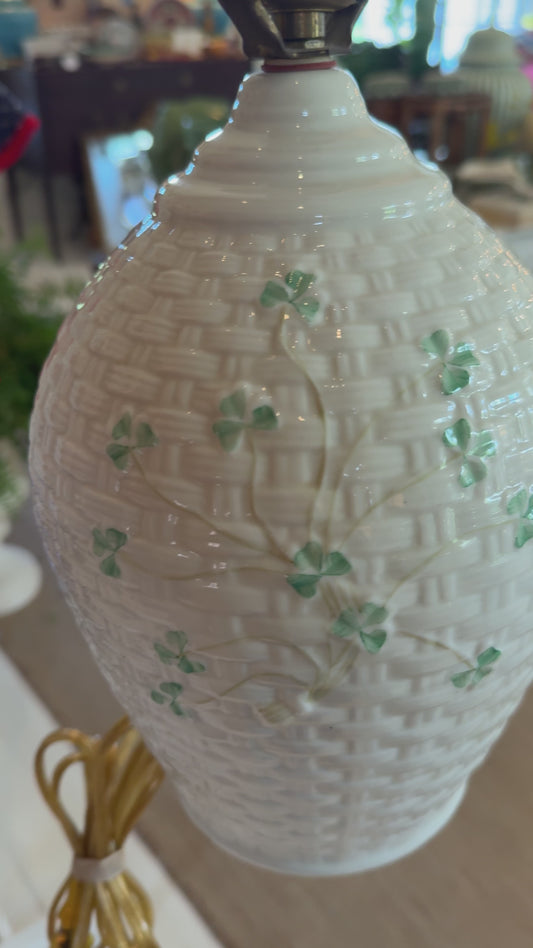 Vintage Belleek Kylemore Lamp